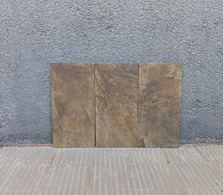 Porcelanico Livingstone Stone Antideslizante 30.3x61.3